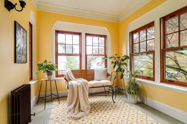 990 South Street, Boston, MA 02131