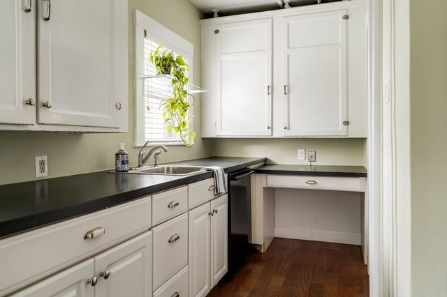 990 South Street, Boston, MA 02131