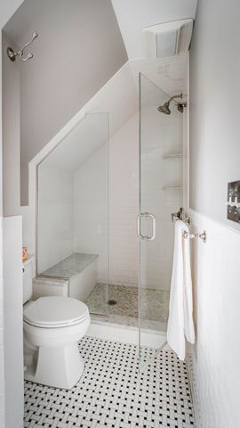 990 South Street, Boston, MA 02131