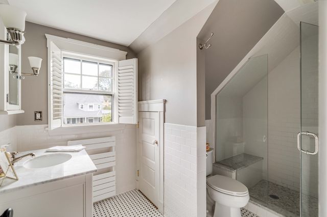 990 South Street, Boston, MA 02131