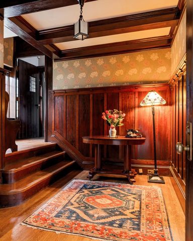 990 South Street, Boston, MA 02131