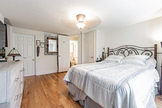 243 SNELL ISLE BOULEVARD NE, St Petersburg, FL 33704