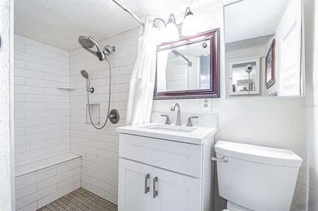 243 SNELL ISLE BOULEVARD NE, St Petersburg, FL 33704