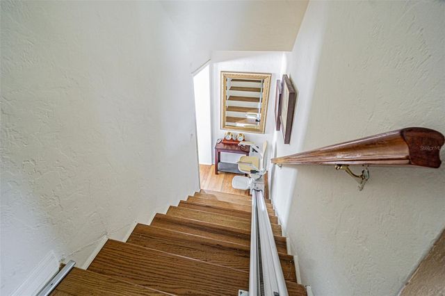 243 SNELL ISLE BOULEVARD NE, St Petersburg, FL 33704