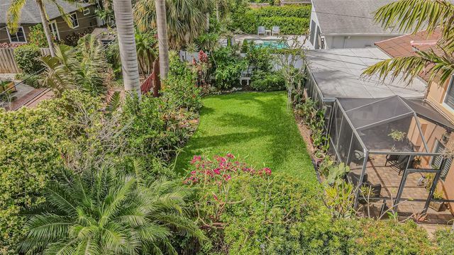 243 SNELL ISLE BOULEVARD NE, St Petersburg, FL 33704