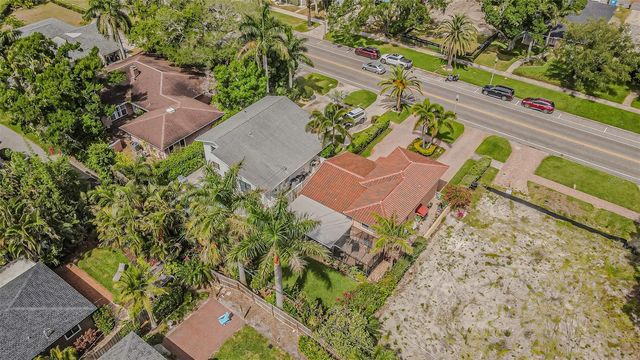 243 SNELL ISLE BOULEVARD NE, St Petersburg, FL 33704