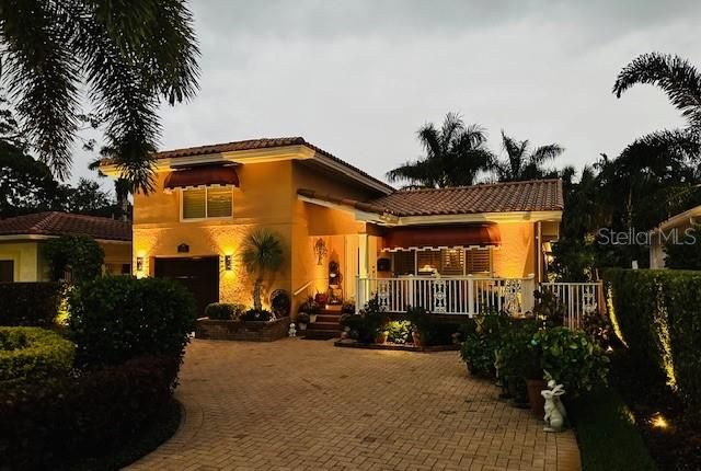 243 SNELL ISLE BOULEVARD NE, St Petersburg, FL 33704