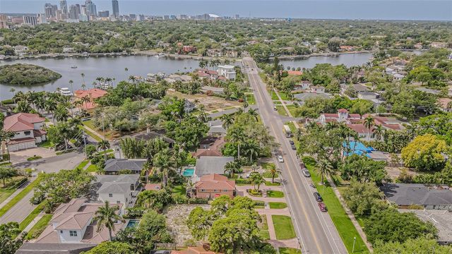 243 SNELL ISLE BOULEVARD NE, St Petersburg, FL 33704