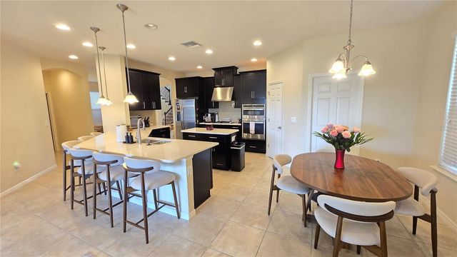 5729 SUNFLOWER CIRCLE, Sarasota, FL 34238