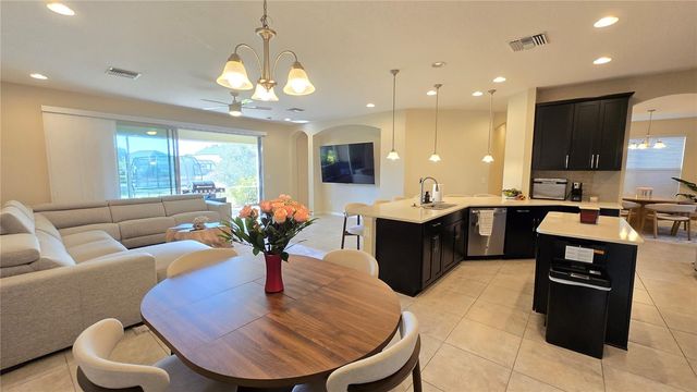 5729 SUNFLOWER CIRCLE, Sarasota, FL 34238