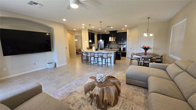 5729 SUNFLOWER CIRCLE, Sarasota, FL 34238