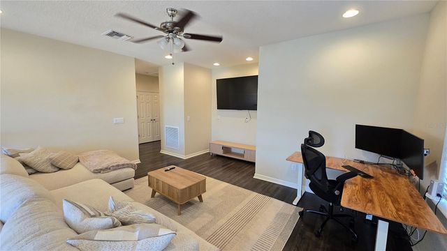 5729 SUNFLOWER CIRCLE, Sarasota, FL 34238