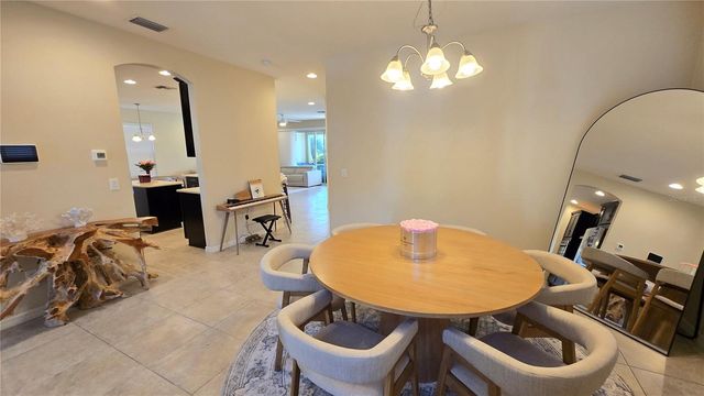 5729 SUNFLOWER CIRCLE, Sarasota, FL 34238