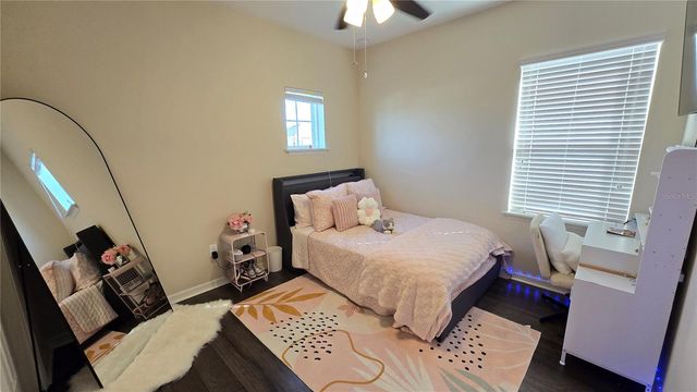 5729 SUNFLOWER CIRCLE, Sarasota, FL 34238