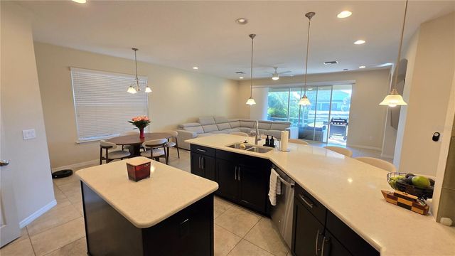 5729 SUNFLOWER CIRCLE, Sarasota, FL 34238