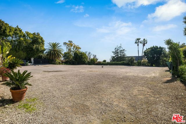10835 Bellagio Road, Los Angeles, CA 90077