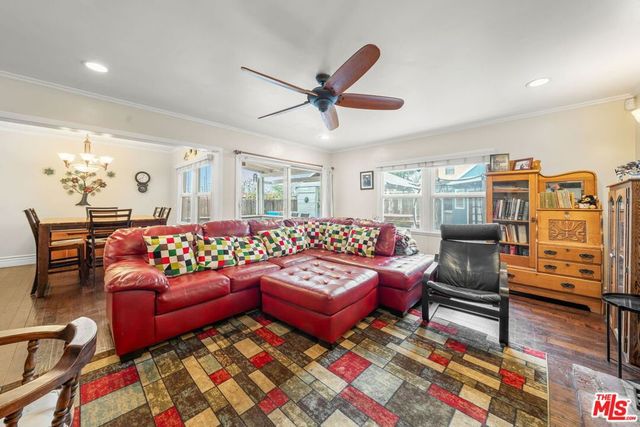 11641 Blythe Street, North Hollywood, CA 91605