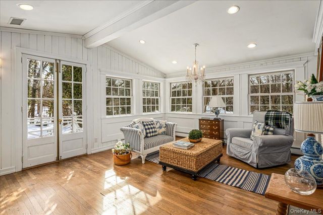 20 Harborview Drive, Northport, NY 11768