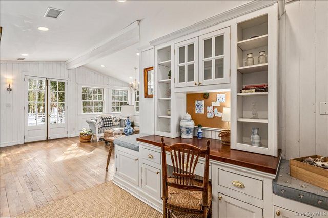 20 Harborview Drive, Northport, NY 11768