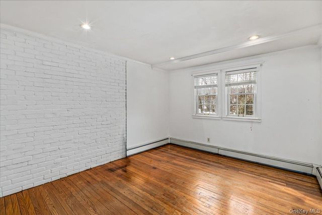 20 Harborview Drive, Northport, NY 11768