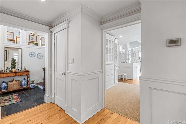 20 Harborview Drive, Northport, NY 11768