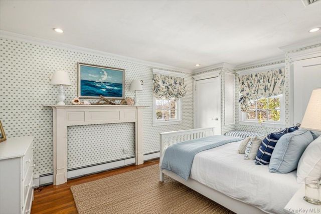 20 Harborview Drive, Northport, NY 11768