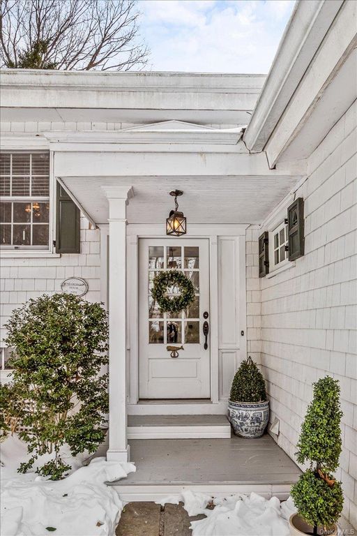 20 Harborview Drive, Northport, NY 11768