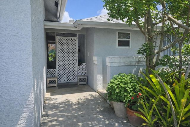 101 SW Meade Circle, Port St. Lucie, FL 34953