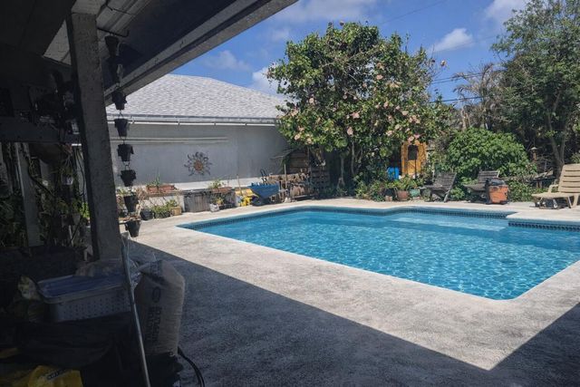 101 SW Meade Circle, Port St. Lucie, FL 34953