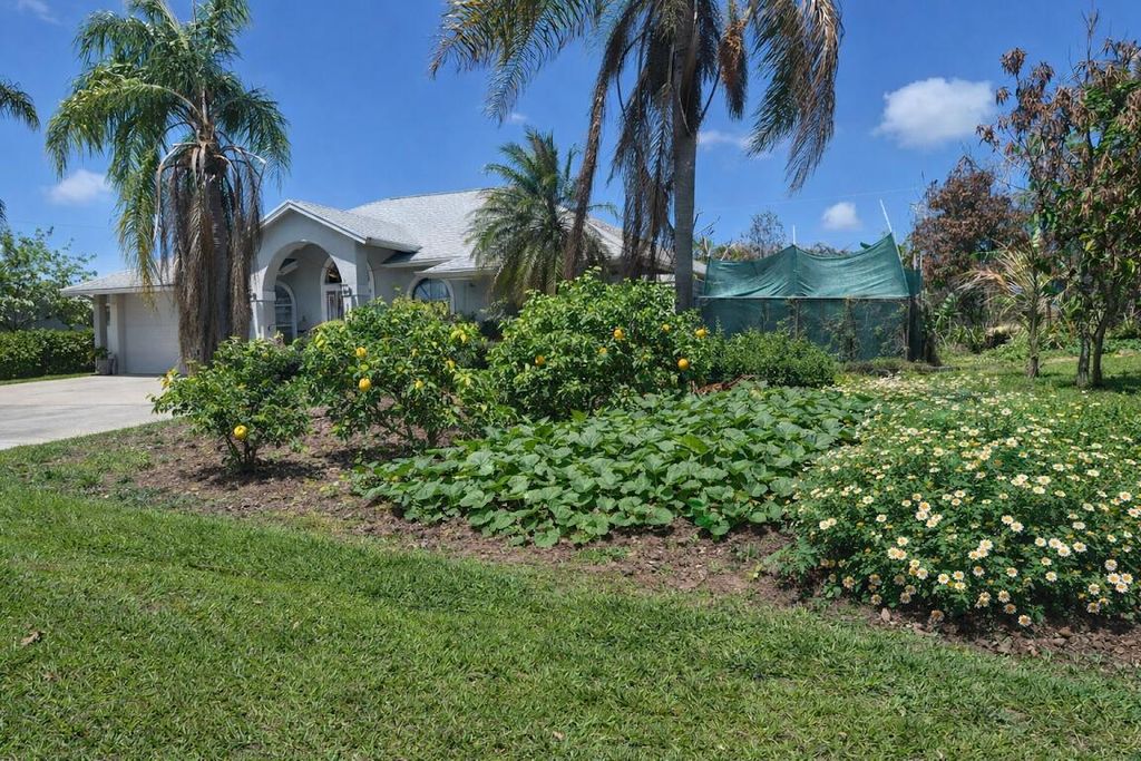 101 SW Meade Circle, Port St. Lucie, FL 34953
