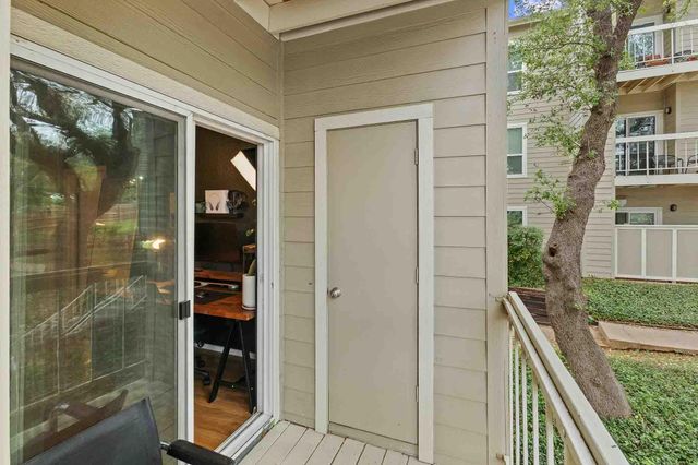 114 E 31st ST 207, Austin, TX 78705