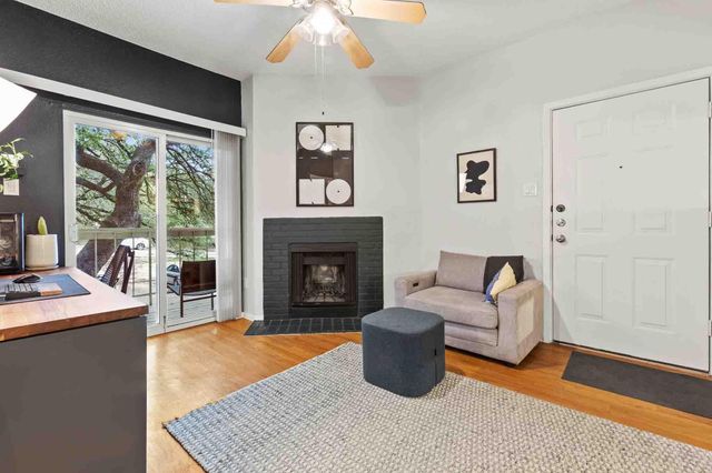 114 E 31st ST 207, Austin, TX 78705