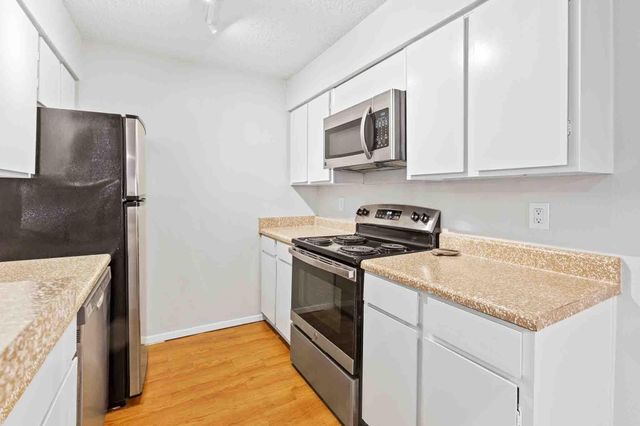 114 E 31st ST 207, Austin, TX 78705