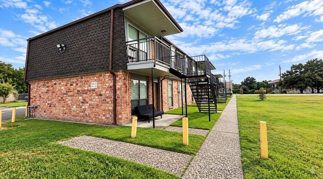 10802 Kingspoint Road 313, Houston, TX 77075