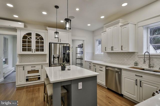 433 SENECA ST, Bethlehem, PA 18015
