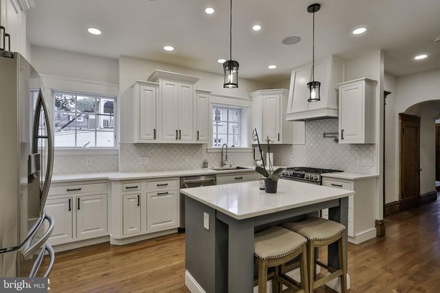 433 SENECA ST, Bethlehem, PA 18015