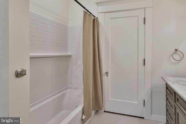 433 SENECA ST, Bethlehem, PA 18015