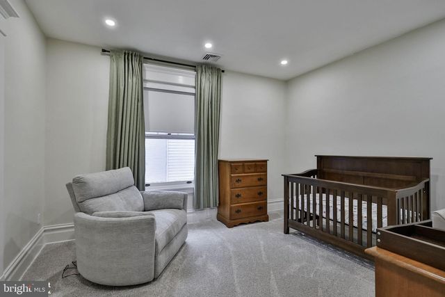 433 SENECA ST, Bethlehem, PA 18015