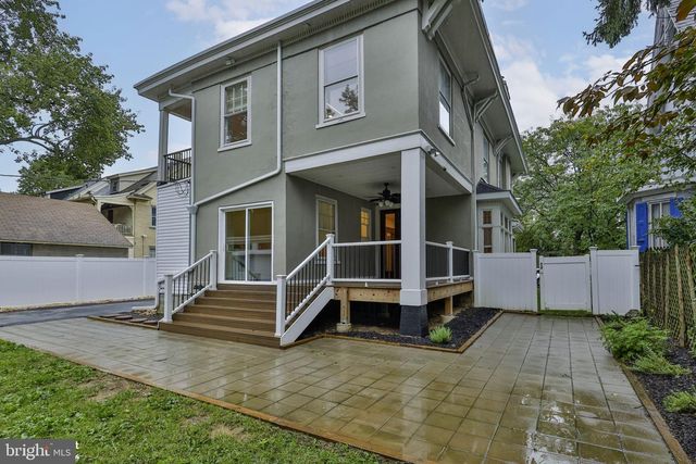 433 SENECA ST, Bethlehem, PA 18015