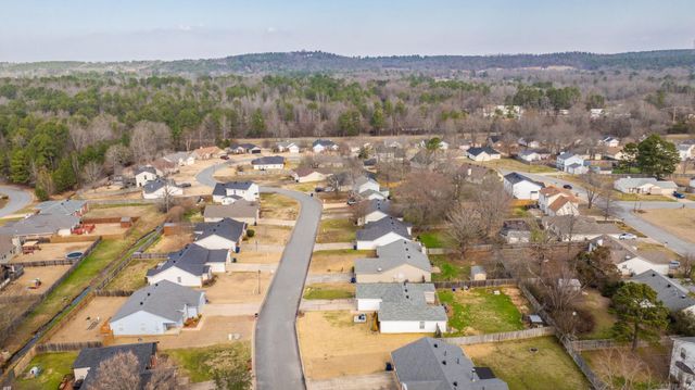 44 Meadow Ridge Loop, Maumelle, AR 72113