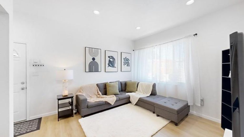 99 Holloway Avenue, San Francisco, CA 94112