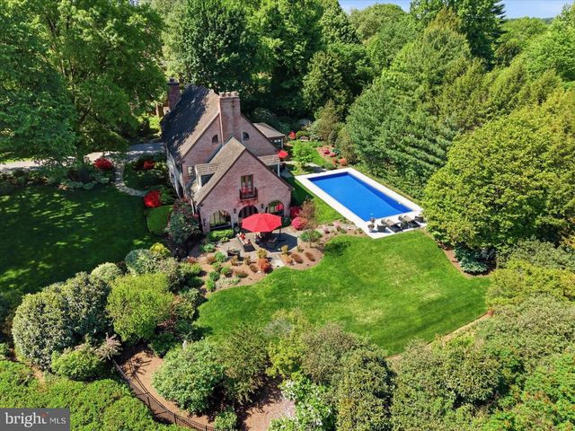 158 WILSON DR, Lancaster, PA 17603