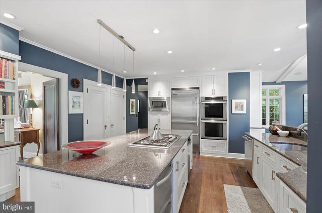 158 WILSON DR, Lancaster, PA 17603