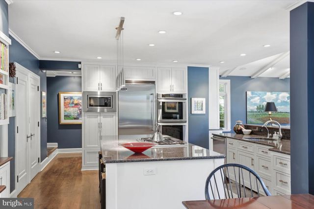 158 WILSON DR, Lancaster, PA 17603