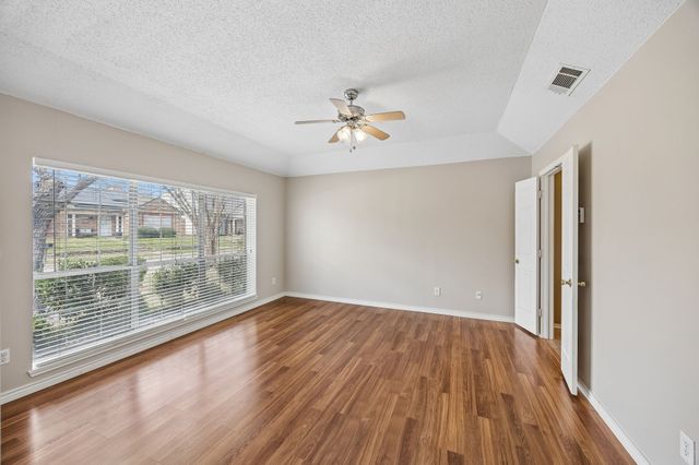 414 Chancellorsville Drive, Mesquite, TX 75149