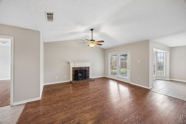 414 Chancellorsville Drive, Mesquite, TX 75149