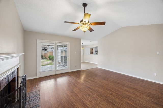 414 Chancellorsville Drive, Mesquite, TX 75149