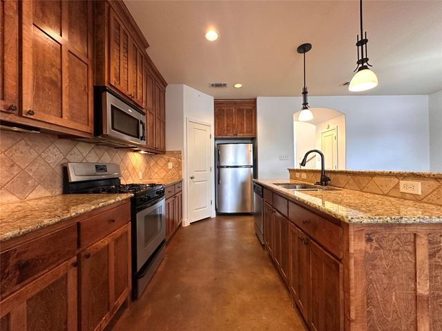 1605 McKinley Ave W, Austin, TX 78702