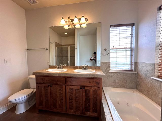 1605 McKinley Ave W, Austin, TX 78702