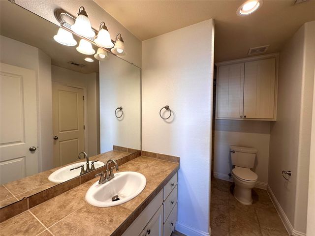 1605 McKinley Ave W, Austin, TX 78702